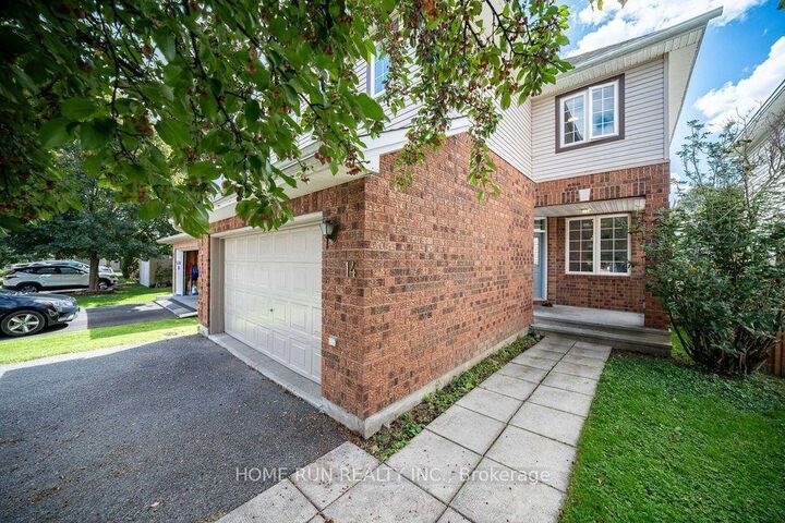 Property Photo:  14 Spur Avenue  ON K2M 2B5 