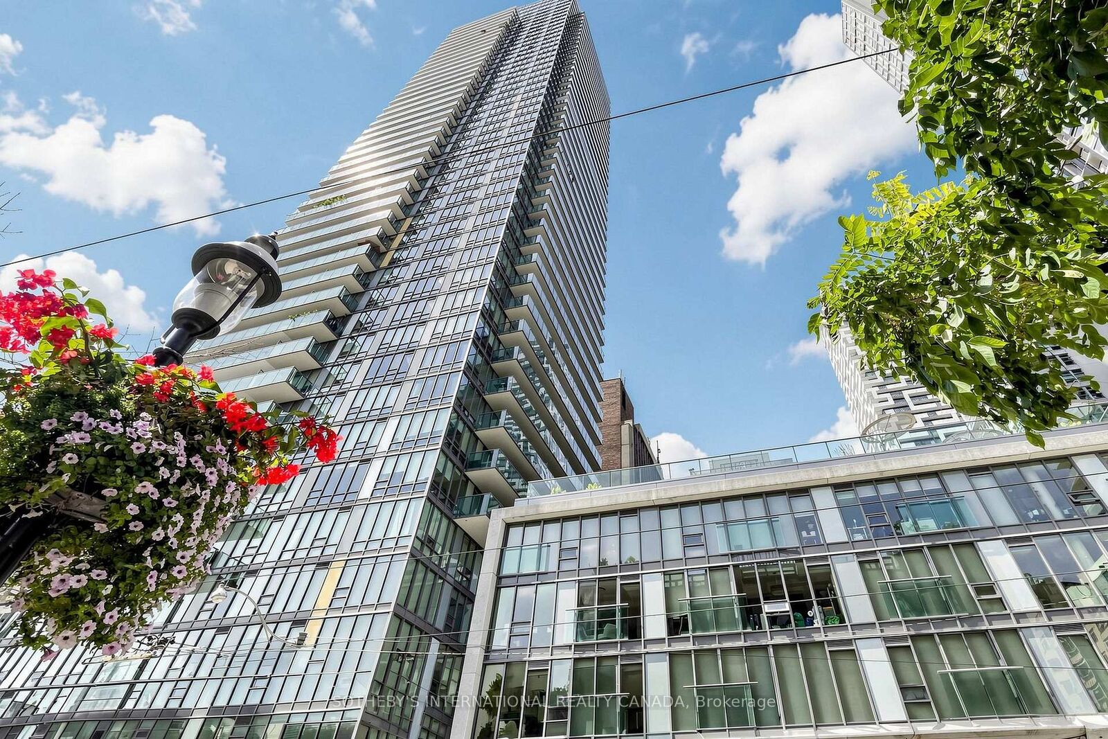 Property Photo:  33 Lombard Street 1606  ON M5C 3H8 