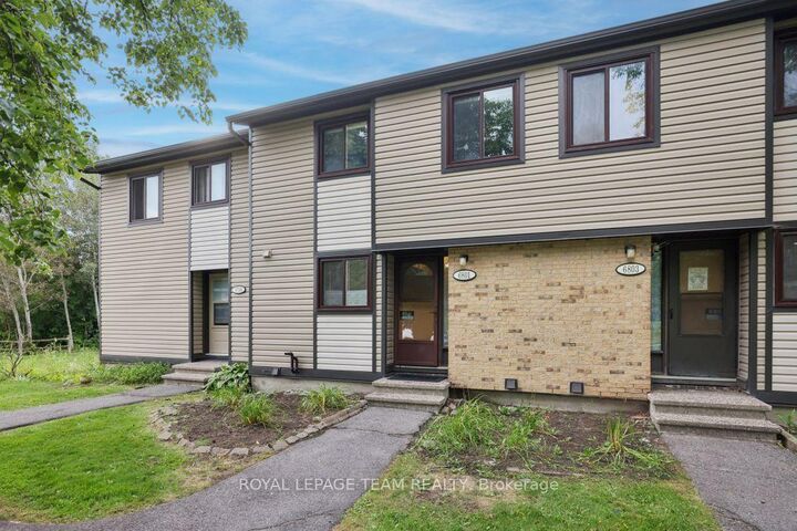 Property Photo:  6801 Bilberry Drive  ON K1C 2E8 