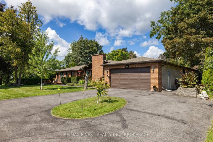 Photo de la propriété:  4443 Bath Road  ON K7N 1A1 
