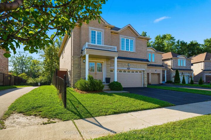Property Photo:  322 Comiskey Crescent  ON L5W 0C5 