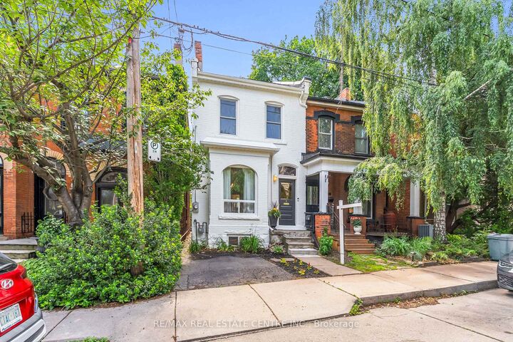 Property Photo:  76 Pearl Street N  ON L8R 2Y9 
