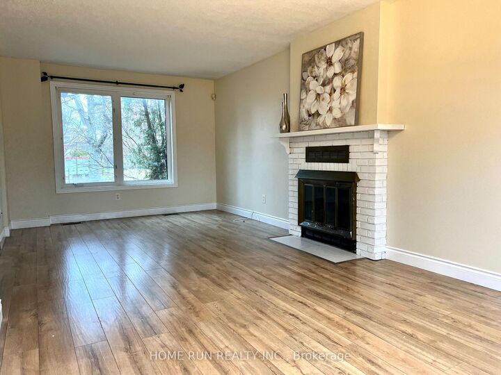 Property Photo:  159 Pheasant Run Drive  ON K2J 2R1 
