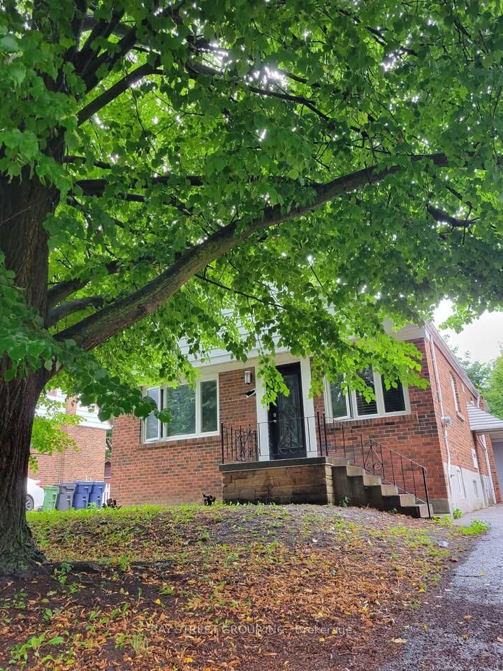Property Photo:  182 Phyllis Avenue  ON M1M 1Y8 