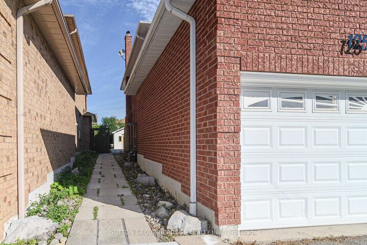 Property Photo:  125 Harkness Drive Bsmt  ON L1R 2E9 