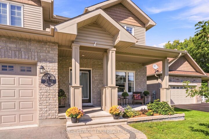 Property Photo:  218 Arthur Street  ON K7S 0H6 