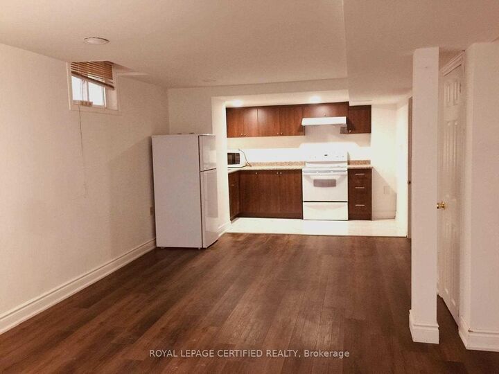 Property Photo: 2528 Symington Court Basement ON L5N 4L4