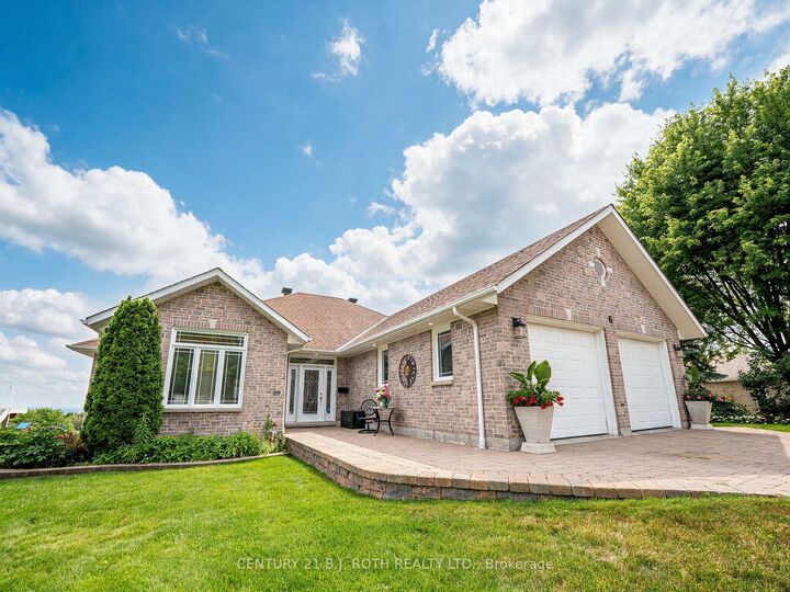 Property Photo:  6 Mapleview Place  ON P1C 1N7 