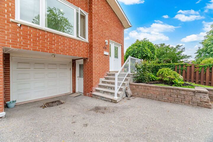 Photo de la propriété:  578 Cavell Drive  ON L5B 2N9 