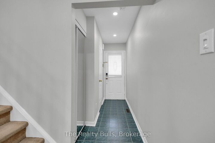 Property Photo:  1292 Sherwood Mills Boulevard 136  ON L5V 2G8 