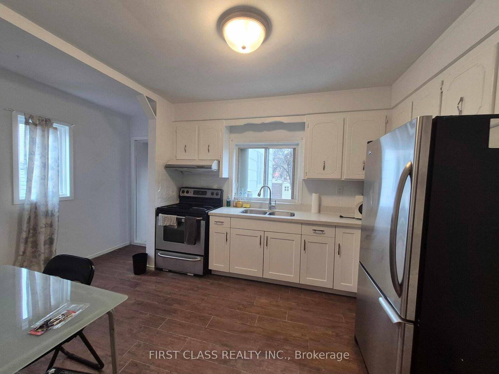Property Photo:  97 Bude Street 1st Floor  ON M6E 2E4 
