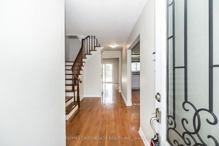 Property Photo:  34 Blue Anchor Trail  ON M1C 3P2 