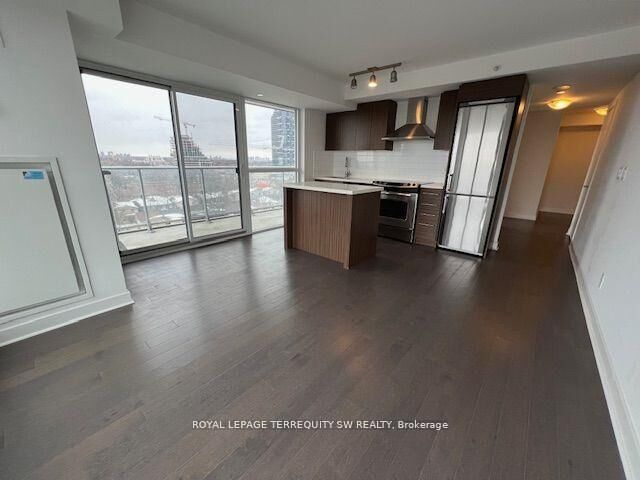 Property Photo:  58 Orchard View Boulevard 902  ON M4R 0A2 