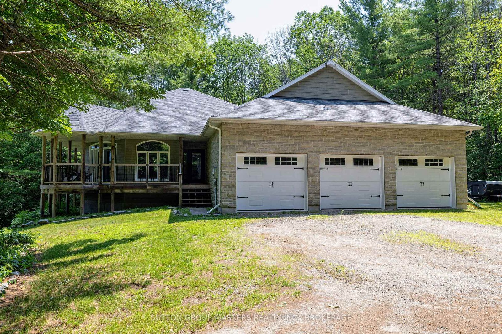Property Photo:  139 Country Woods Drive  ON K0H 1V0 