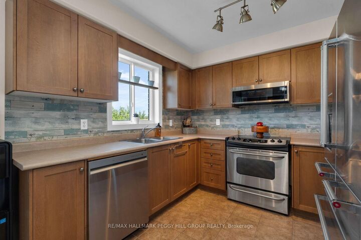 Property Photo:  34 Knox Drive  ON L0L 1P0 