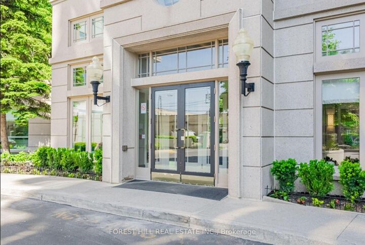 Property Photo:  2 Covington Road 401  ON M6A 3E2 