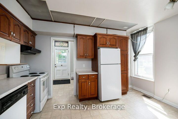 Property Photo: 127 Green Street ON K0K 1X0