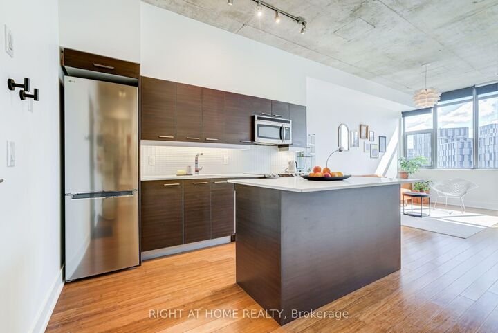 Property Photo:  90 Trinity Street 805  ON M5A 0E4 
