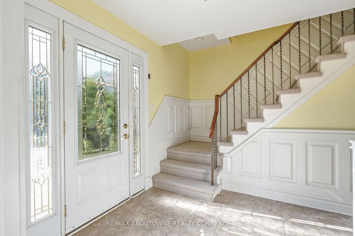 Property Photo:  1177 Grand Boulevard  ON L6H 2V2 