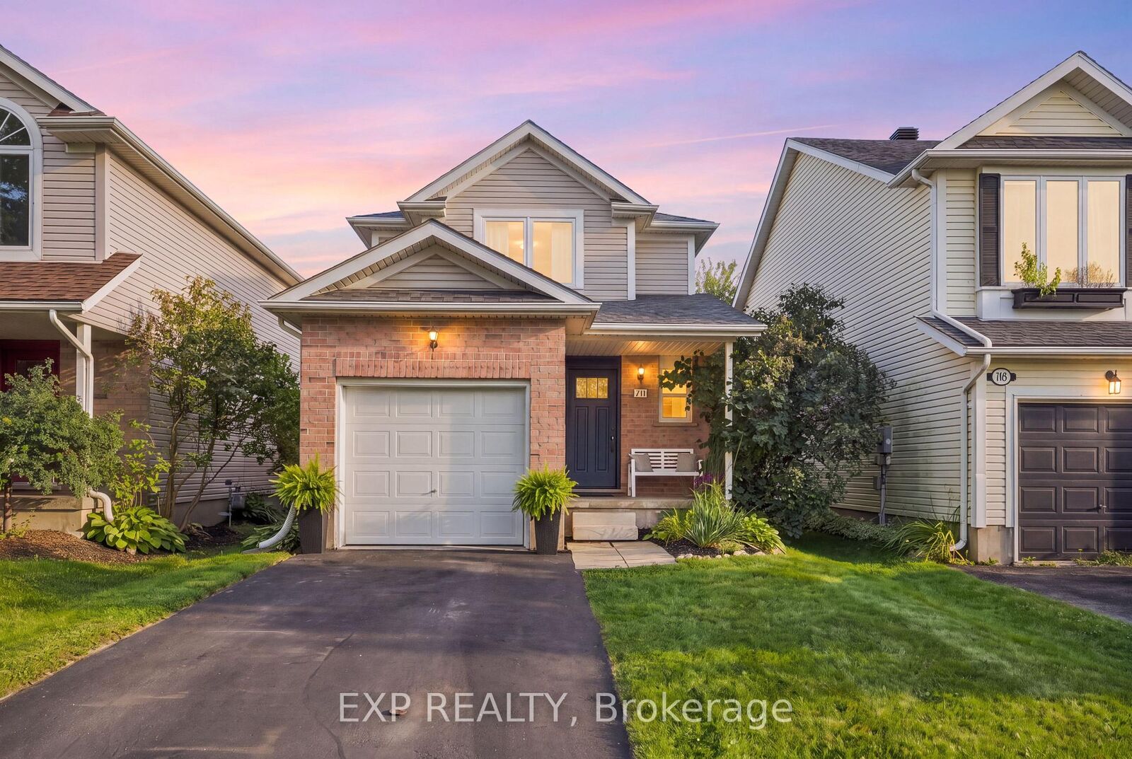 Property Photo:  711 New Hampshire Street  ON N2K 4L9 