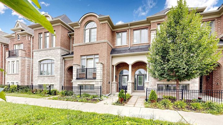 Property Photo: 35 Sharbot Lane ON L6E 0S7