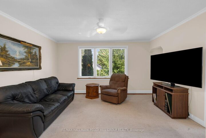 Property Photo:  171 Codrington Street  ON L4M 1R9 