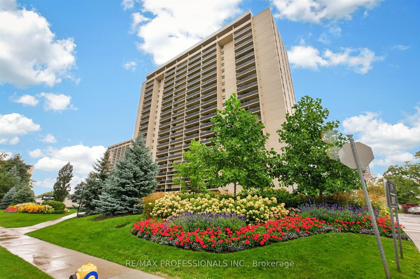 Property Photo:  299 Mill Road 502  ON M9C 4V9 