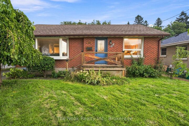 Property Photo:  257 Wilson Road S  ON L1H 6C4 
