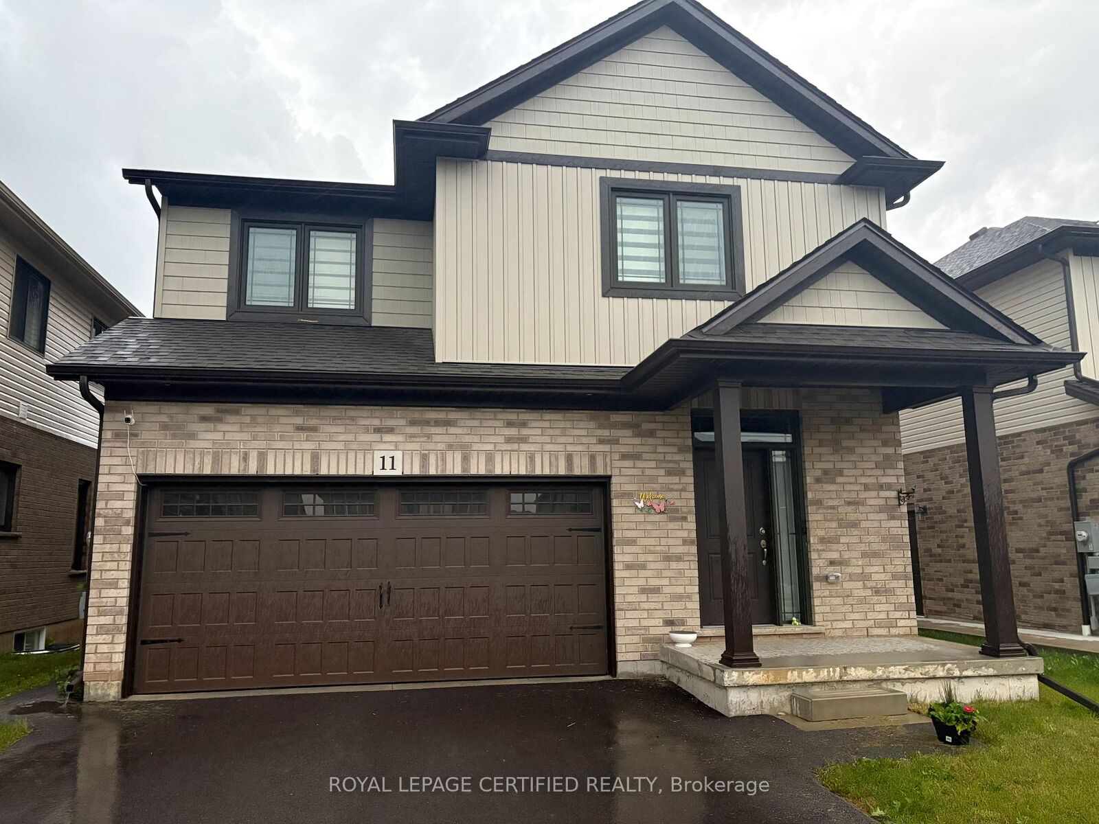 Property Photo:  11 Alicia Crescent  ON L2V 0M1 