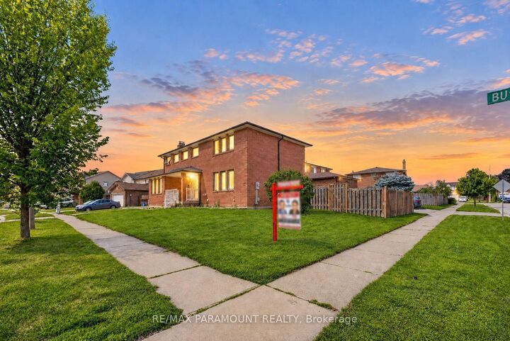 Property Photo:  177 Weybridge Trail  ON L6V 3S6 