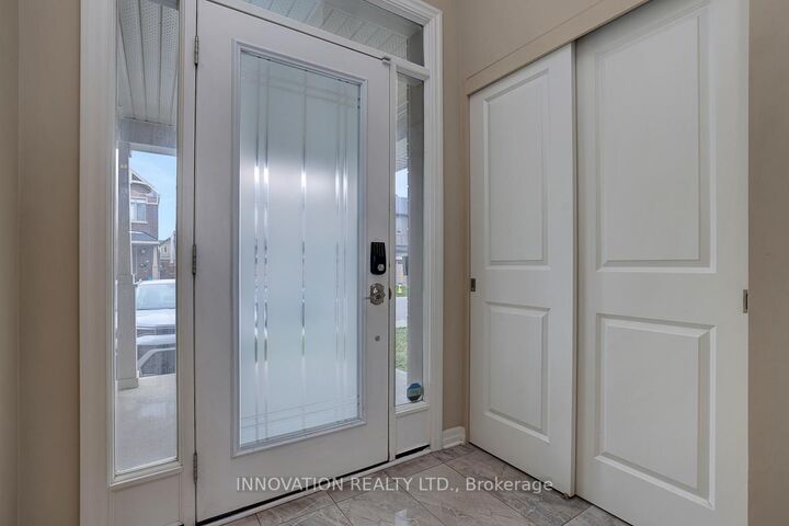 Property Photo:  561 Rioja Street  ON K2S 0V8 