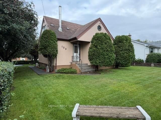 Property Photo: 153 Windsor Street ON P7B 1V2