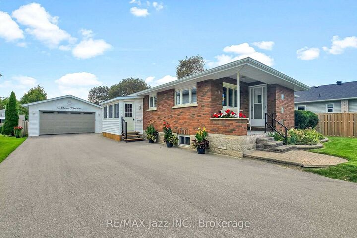 Property Photo:  50 Orono Division Street  ON L0A 1J0 