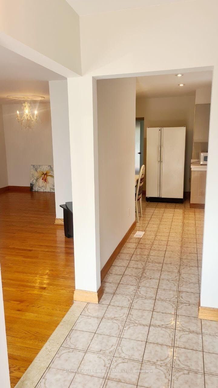 Property Photo:  48 Green Bush Road  ON M2M 1P3 