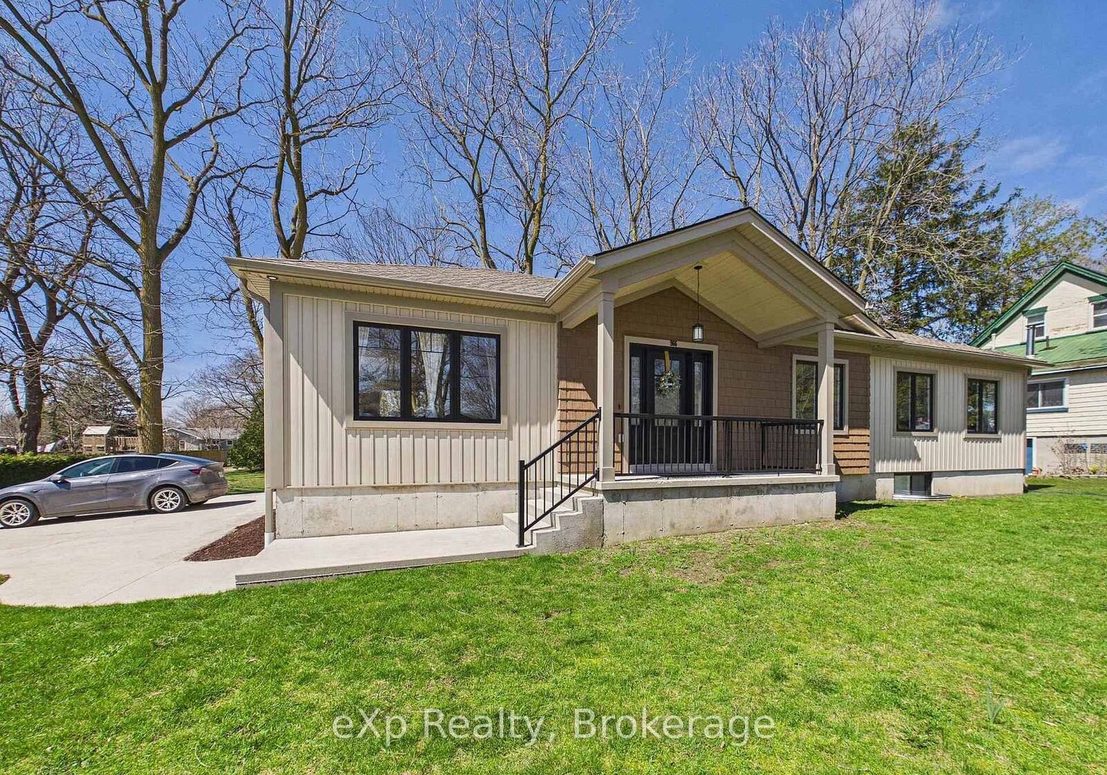 Property Photo:  966 Charles Street B Lower  ON N2Z 2C3 