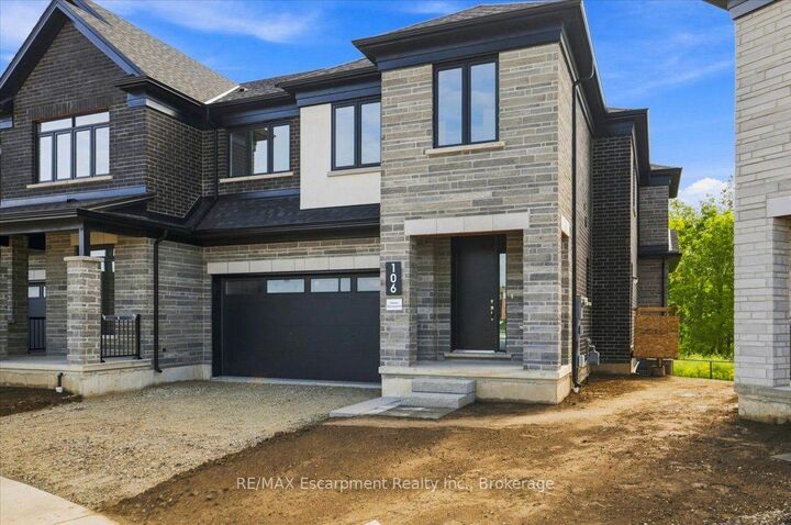 Property Photo:  106 Valley Trail Place  ON L8B 2A2 
