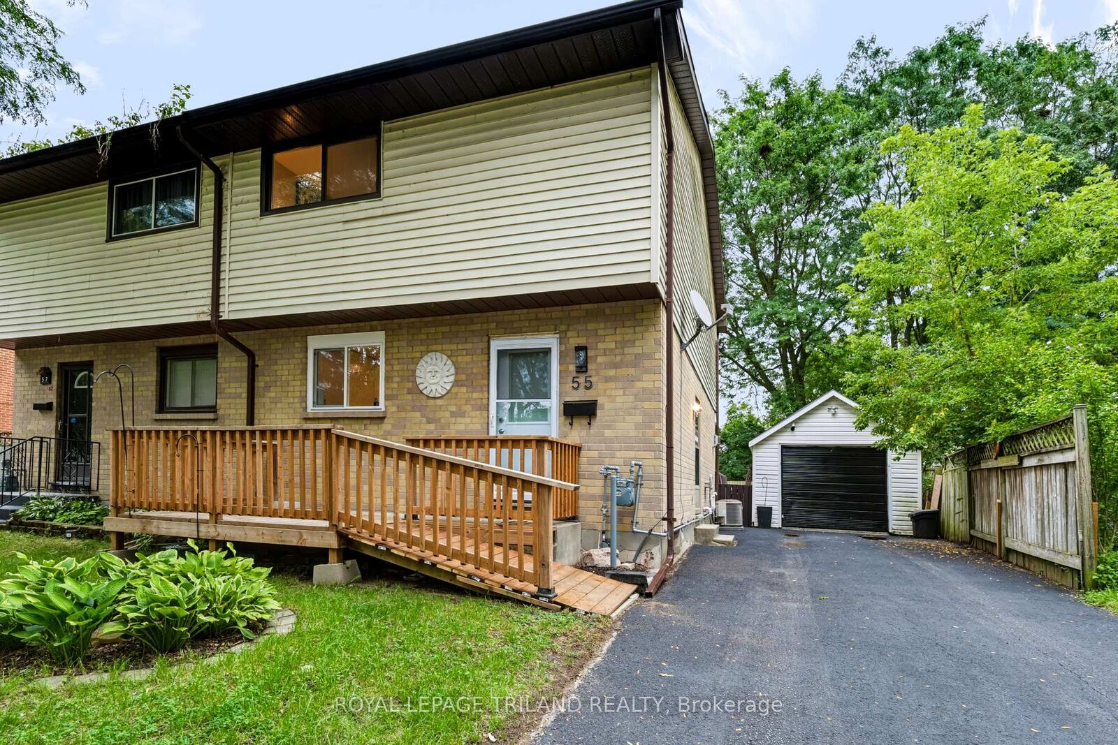 Property Photo:  55 Mohegan Crescent  ON N5V 2X7 