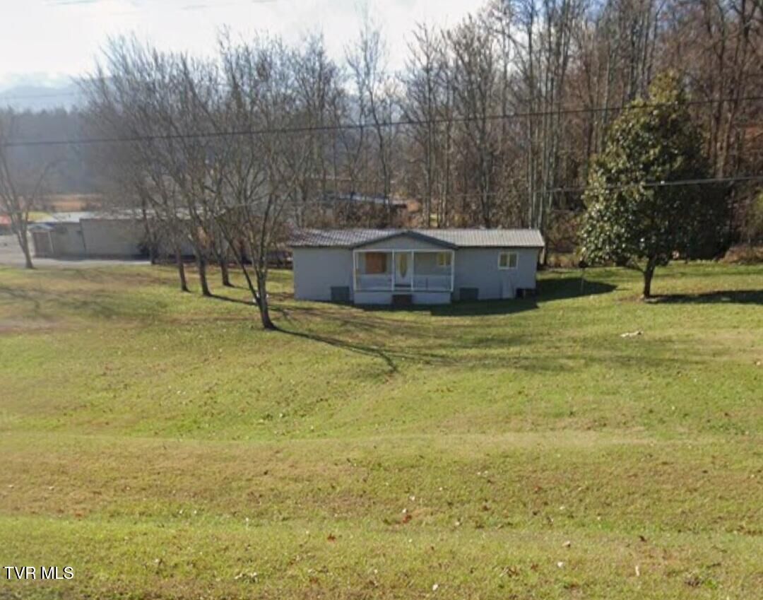 Property Photo: 2703 Highway 107 TN 37641