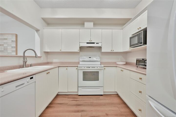 Property Photo:  4525 Wilkinson Rd #25  BC V8Z 5C3 