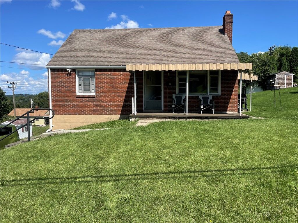Property Photo:  81 Scenery Blvd  PA 15062 