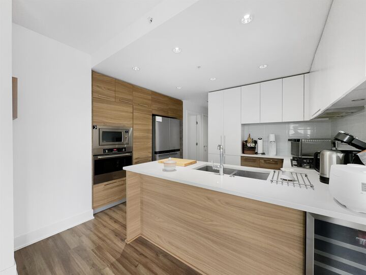 Property Photo:  1188 Pinetree Way 24xx  BC V3B 0K9 