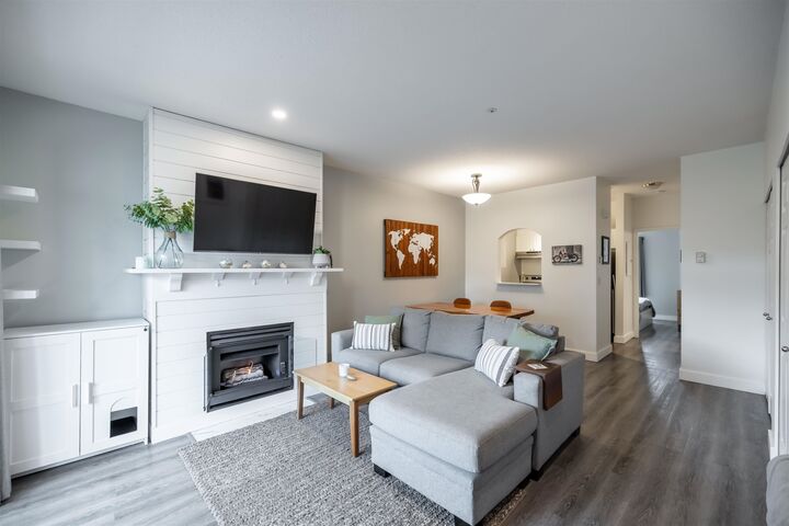 Property Photo:  2422 Hawthorne Avenue 58  BC V3C 6K7 