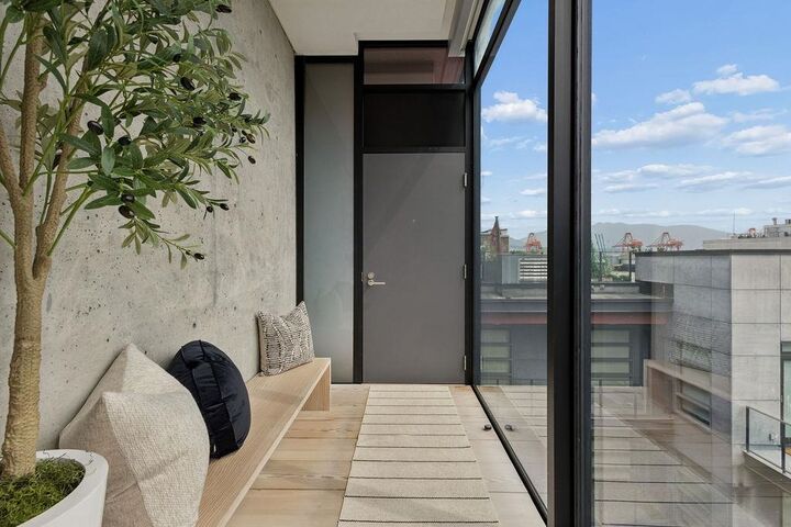 Property Photo:  12 Water Street Ph 602  BC V6B 1A5 