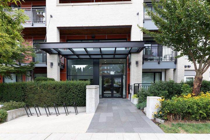 Property Photo: 621 Regan Avenue 315 BC V3J 0K1