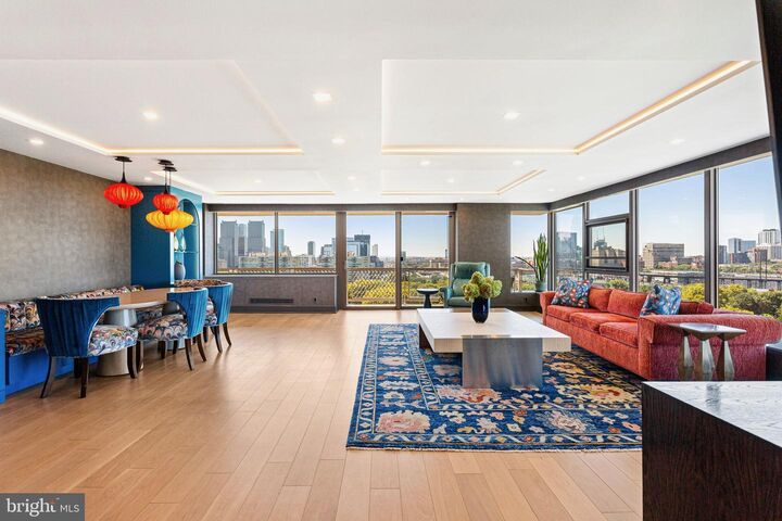 Property Photo:  2401 Pennsylvania Avenue 15C44  PA 19130 