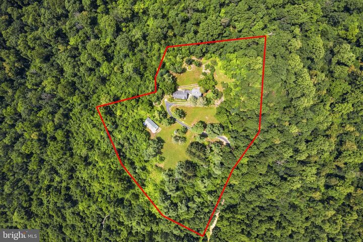 Property Photo: 12004 Raven Lane VA 22643