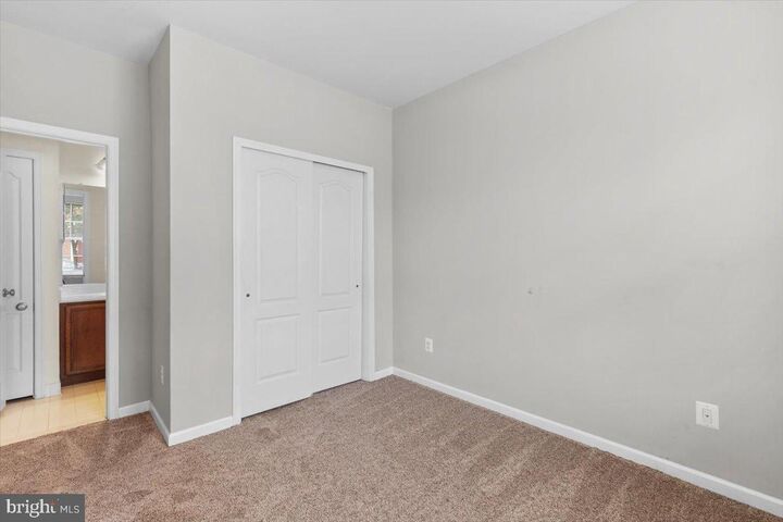 Property Photo: 25119 McBryde Terrace VA 20152