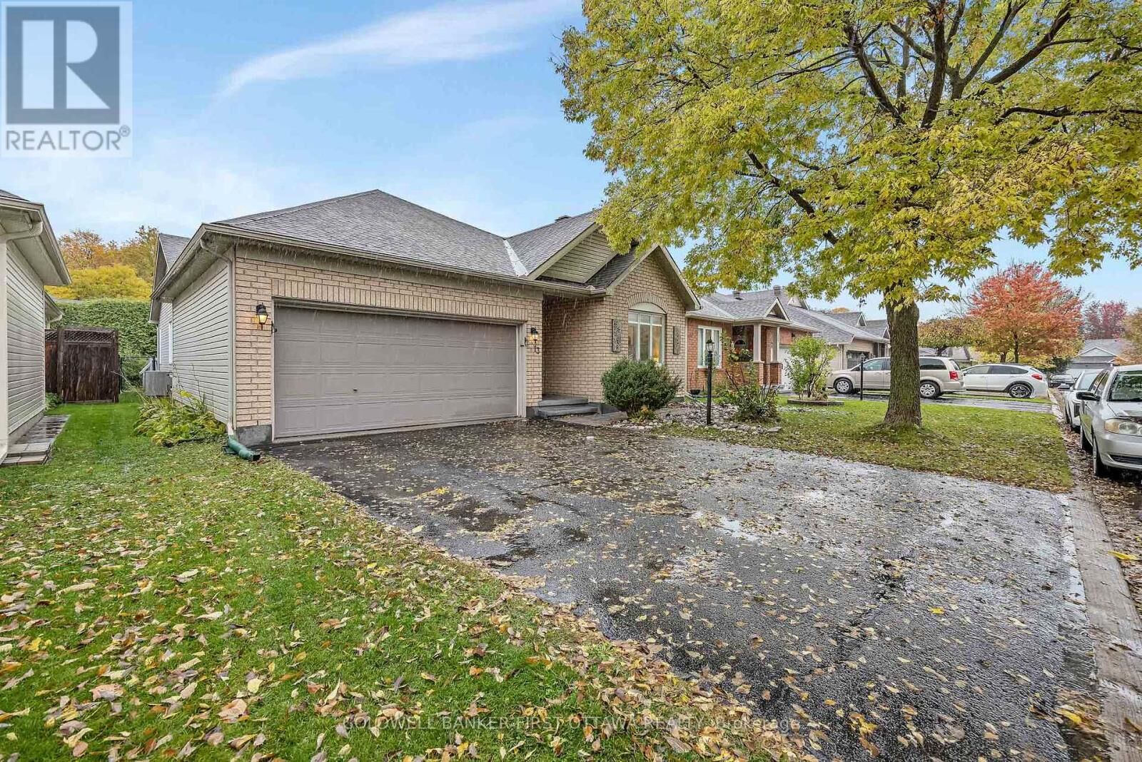 Property Photo: 13 Fieldcrest Avenue ON K2J 4W7