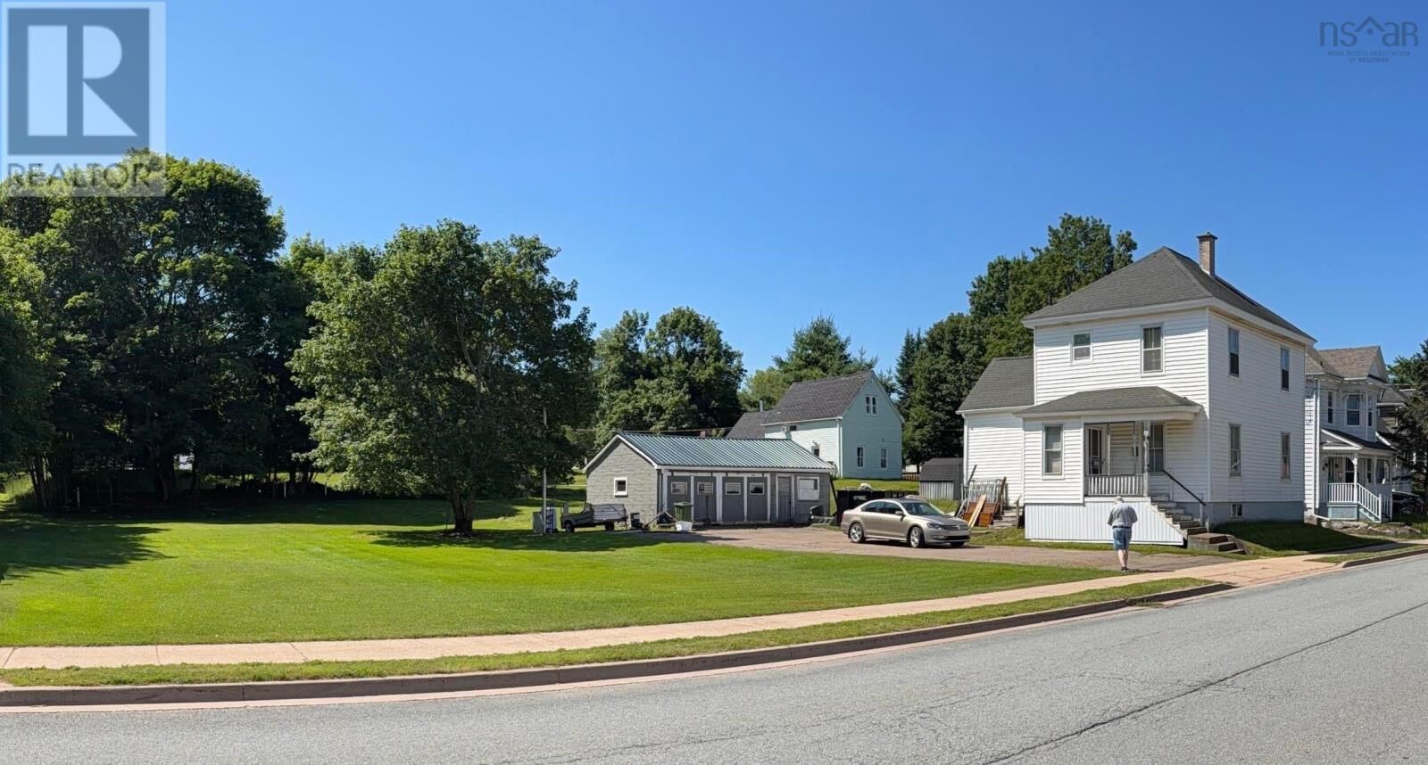 Property Photo:  272 Brunswick Street  NS B2N 2J3 