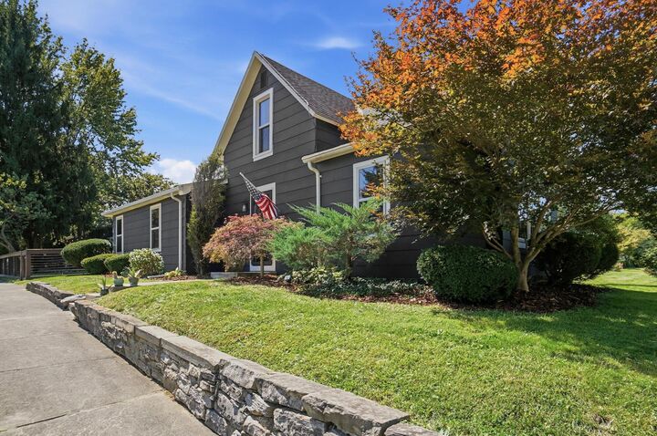 Property Photo:  243 Pennsylvania Avenue  OH 43015 